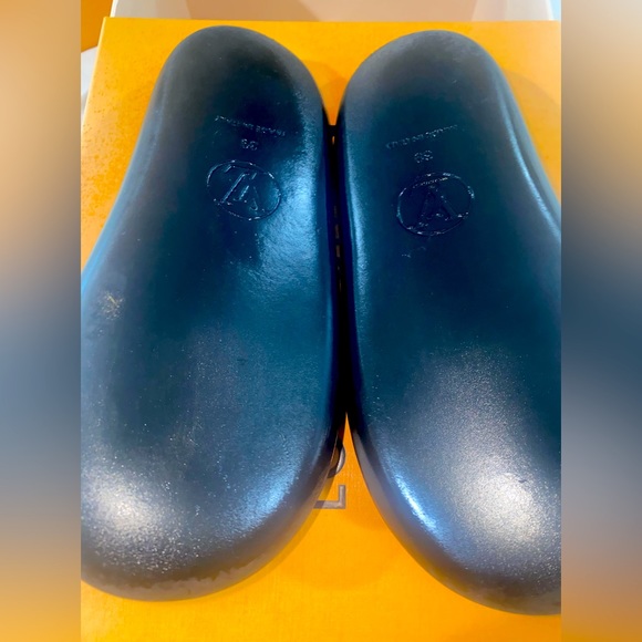 Louis Vuitton Black Slides SZ 39 - Picture 2 of 2
